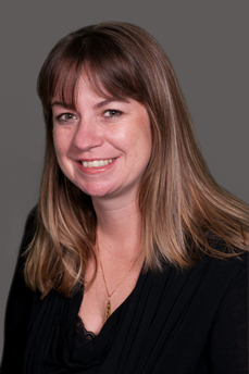 lisa akenhead travel agent with tripcentral in ottawa ontario