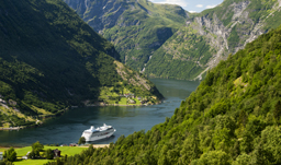 Famous Geiranger fjord - Norway