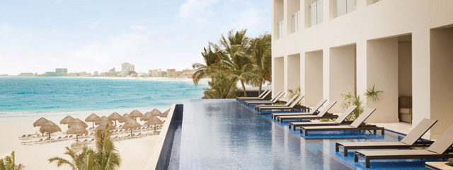 Swim-up balcony suite at Hyatt Ziva Cancun